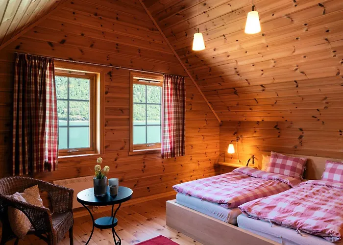 Fjordhytte-7, Im Vestland, Am Maurangerfjord Beim Hardanger, Nahe Trolltunga, Zwischen Odda Und Rosendal * Sundal